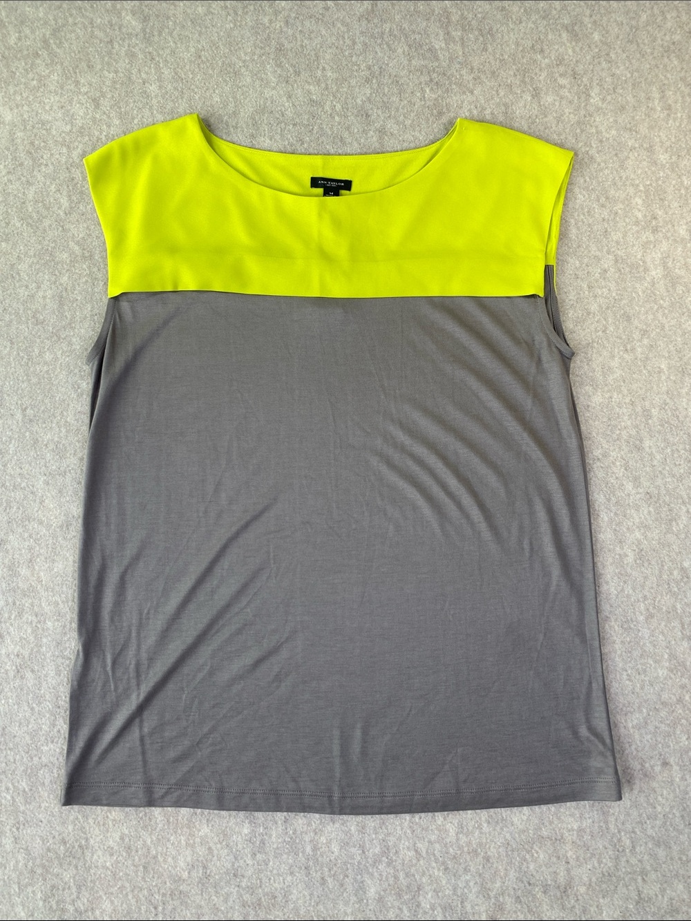 NWT Ann Taylor Colorblock Cap Sleeve Top - Neon Yellow & Gray Size Medium